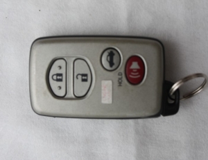 REMOTE - TOYOTA