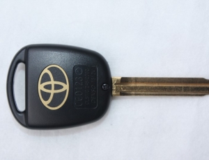 VỎ CHÌA KHÓA LANCRUISE